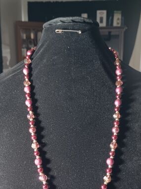 Feminine Pink Pearl & Crystal Beaded Necklace for Women